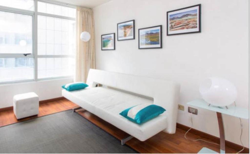 Sys Suites Nueva San Martin Santiago Bilik gambar